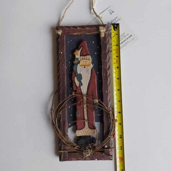 Wooden Santa Wall Plaque - Picture 2 of 4